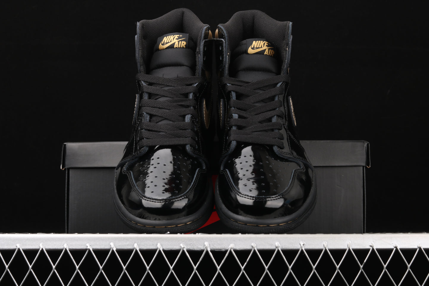 Air Jordan 1 High Black Metallic Gold